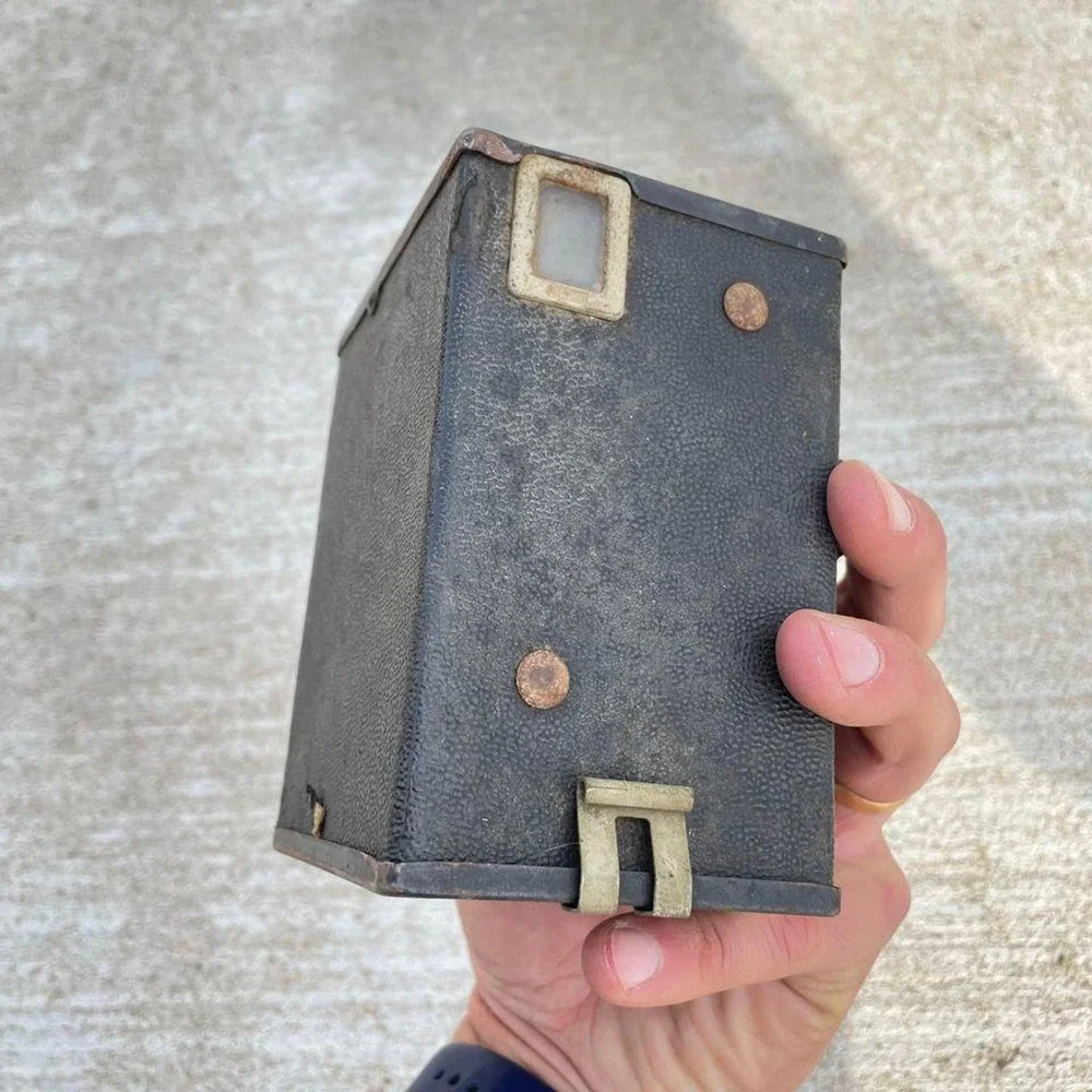 Vintage 1947 Agfa Ansco B2 Cadet Roll Film Box Camera - HLBN